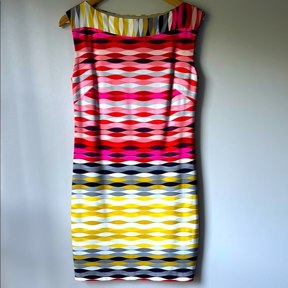 Trina Turk felana women's multicolor wavy striped sheath dress size 6 - Picture 1 of 6